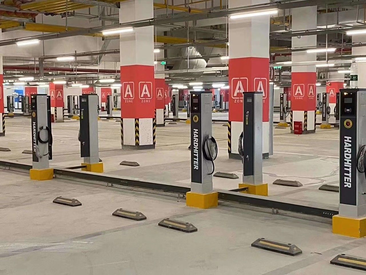 酒店停車場配置充電樁 打造現代住宿服務的標配