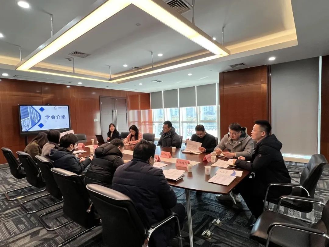 經(jīng)濟信息咨詢 連接部門與街道動態(tài)的智慧橋梁